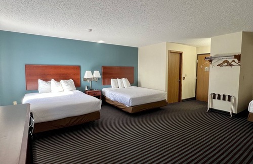 Spencer Hotel | Reston Inn & Suites