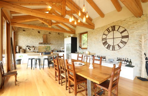 Bonvicino Villa | Restored 17th Century Villa with Swimming Pool, Chef's Kitchen+WiFi+AC
