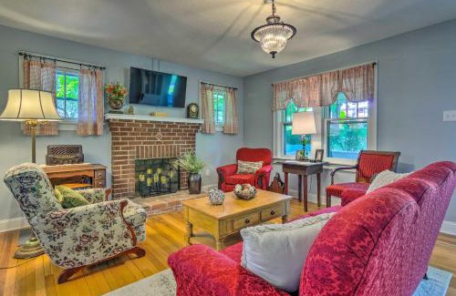 Mars Hill House | Restored Mars Hill Home on 1 Acre Walk to Town!