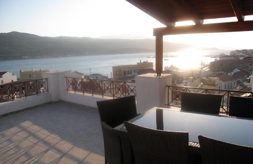 Vathi House | Restored traditional family home,metres from town centre