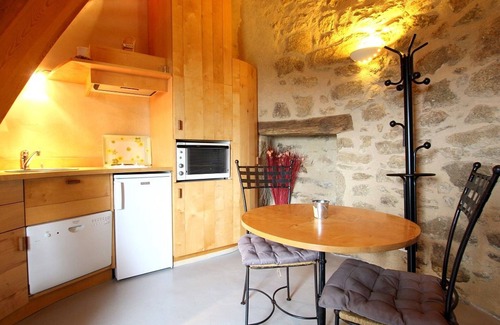 La Fagette Cottage | Restored windmill with countryside view