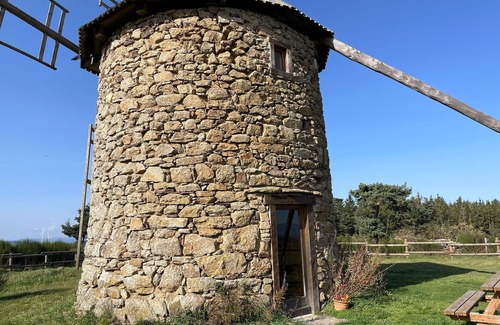 La Fagette Cottage | Restored windmill with countryside view