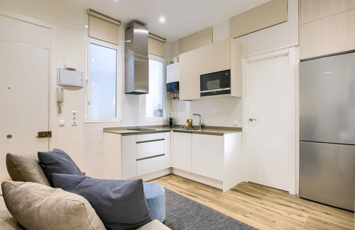 Ibiza Apartment | Retiro II - One-Bedroom Apartment Next to El Retiro