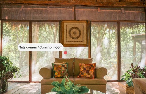 Leona Vicario Cabin | Retiros de Yoga y Eventos Eco | Hotel Madre Tierra