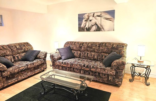 Saint-Tite-des-Caps House | Retraite en Pleine Nature. Animaux Acceptés