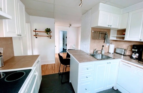 Winnipeg Apartment | Retraite Saint Boniface/St. Boniface Retreat