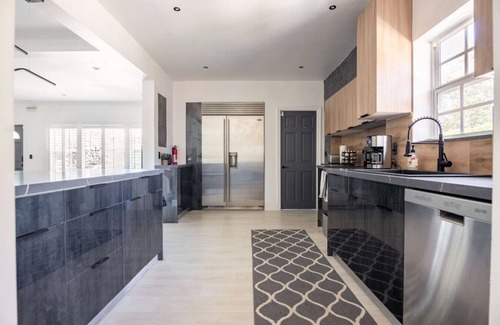 Miami Shores House | Retreat 4 Bedroom House