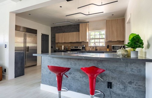 Miami Shores House | Retreat 4 Bedroom House