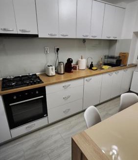 Tirgu Ocna Apartment | Retreat Apartment
