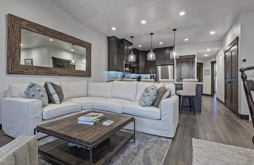 Park City House | Retreat at Black Rock Ridge | Private Hot Tub | Bunk Room Suite | Minutes to Park City & Deer Valley