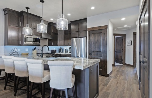 Park City House | Retreat at Black Rock Ridge | Private Hot Tub | Bunk Room Suite | Minutes to Park City & Deer Valley