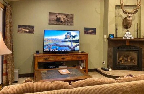 Gunnison House | Retreat at the Rocks