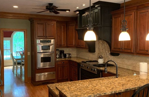 Stone Mountain House | Retreat. Birthday. Relax