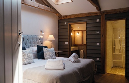 Ipswich House | Retreat East