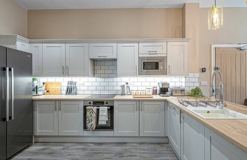 Rhyd-y-clafdy Apartment | Retreat in Pwllheli near Blue Flag Beaches