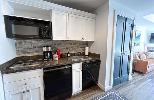 Crested Butte Condo | Retreat in the Heart of Mt Crested Butte! Skin-In/Out - Studio/Pool/Hot tub