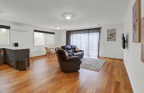 Belmont House | Retreat on Francis I Short and Long Stays