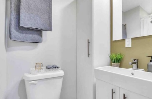 Maple Ridge Apartment | Retreat on the Creek