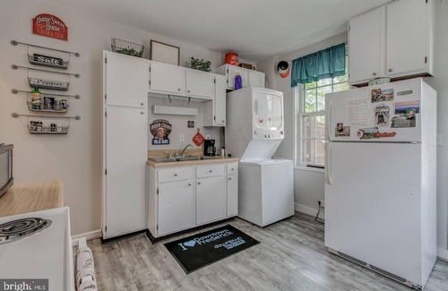 Downtown House | RETREAT on the CREEK - Businees Travelor or Weekend Getaway. HISTORIC DISTRICT.