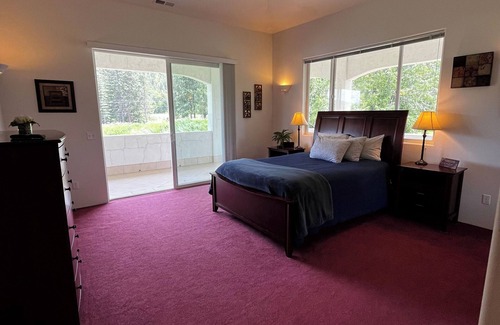Sagle House | Retreat on the River