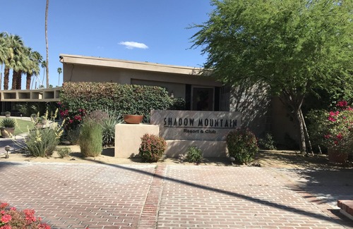 Palm Desert Condo | Retreat Palm Desert Jewel in Shadow Mountain Resort near El Paseo