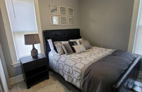 Grand Rapids Apartment | Retreat Suite 4 - Downtown Getaway