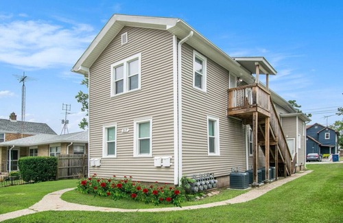 Michigan City Apartment | Retreat Suite Central Location Private FreeParking