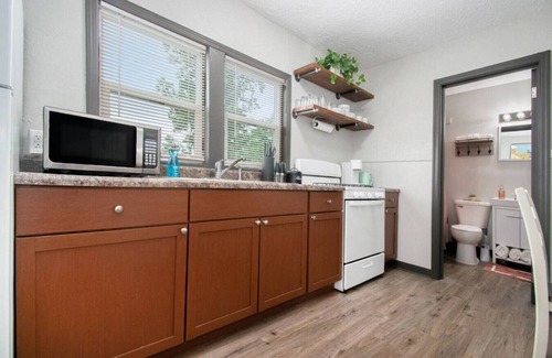 Michigan City Apartment | Retreat Suite Central Location Private FreeParking