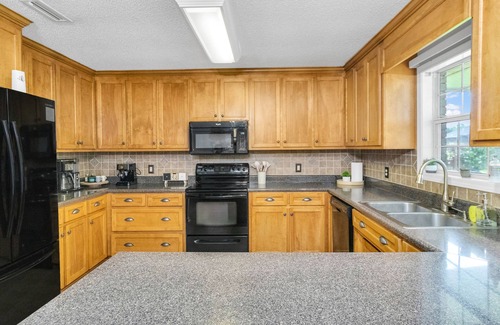 Enterprise House | Retreat to a Private Oasis w/Pool- 10 mins from Ft. Rucker