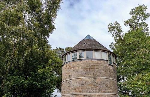 Dalmeny Apartment | Retreat to the Water Tower