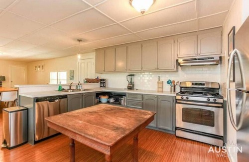 Garfield House | Retreat to the Outdoors with Colorado River Access