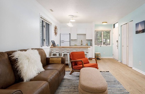 Acme Condo | Retro 1BR Condo w/Beach Access + Parking | Near TC