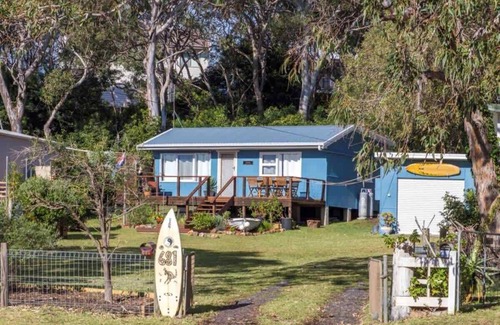 Kioloa House | Retro Beach Cottage S