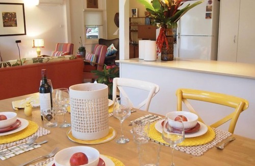 Pearl Beach House | Retro Beach House on Pearl Beach