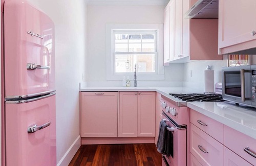 West Second Street Historic District House | Retro Charm, BBQ Fun and Fire Pit Nights