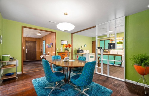 Coleman House | Retro Comes Alive at Bonnevilla