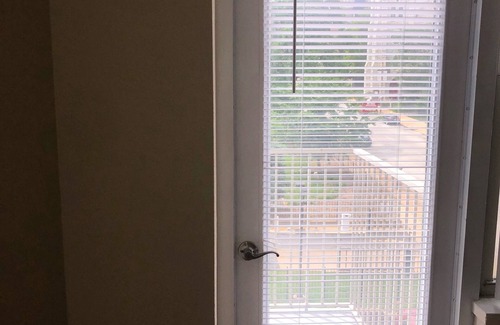 Downtown West Apartment | Retro Downtown STL Airbnb (Baseball Themed)