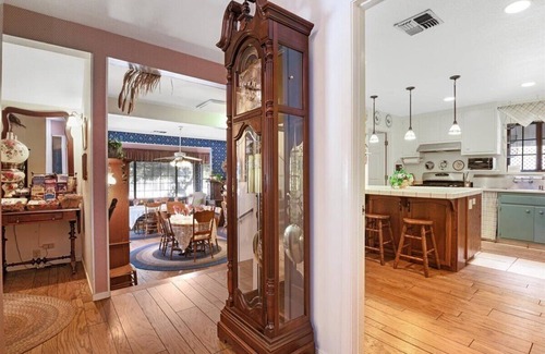 Arroyo Grande Villa | Retro English Mansion Sleeps 35 Gardens