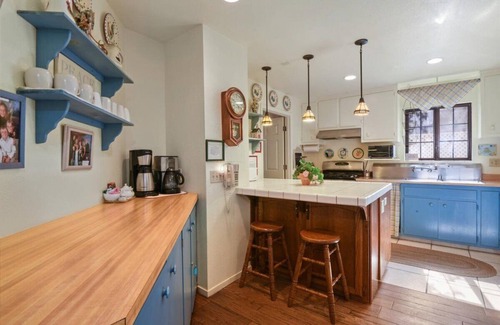 Arroyo Grande Villa | Retro English Mansion Sleeps 35 Gardens