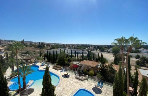 Geroskipou Apartment | Retro n’ Boujee 1BR Apt with Pool and Balcony