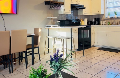 Eagle Pass Apartment | Retro Place - 2bedroom/1bathroom - GREAT VALUE!