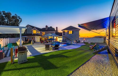 Winchester House | Retro Ranch