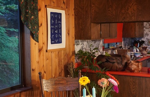 Bowen Island House | Retro Retreat Cabin. Step back in time on Bowen Island.