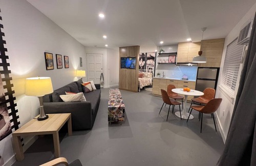 April Sound Apartment | Retro Retreat on Lake Conroe