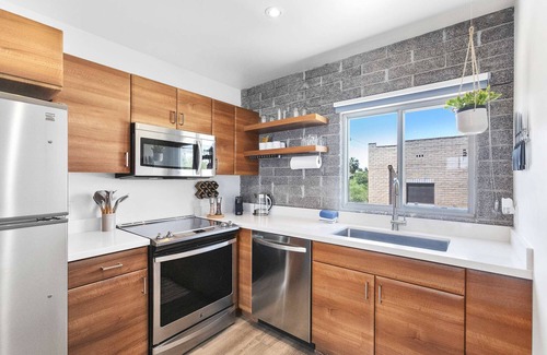 Roosevelt Condo | Retro Studio in the Heart of DTPH - Very Walkable