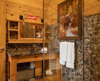 Chatham-Kent Hotel | Retro Suites Hotel