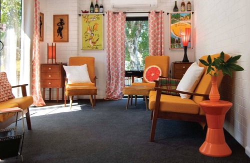 Daylesford Apartment | Retro Summary: Come a