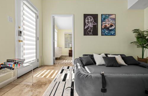 Zilker House | Retro Vibes & Zilker Views - Music House by Zilker
