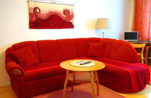 Nurmes Apartment | Retrohenkinen kaksio Nurmeksen keskustassa.