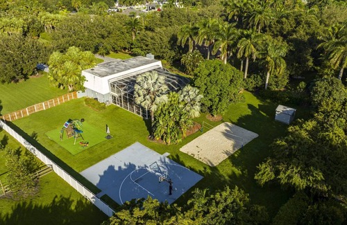 Davie Villa | Reunion Resort 7 BR with POOL & Fun-spaces